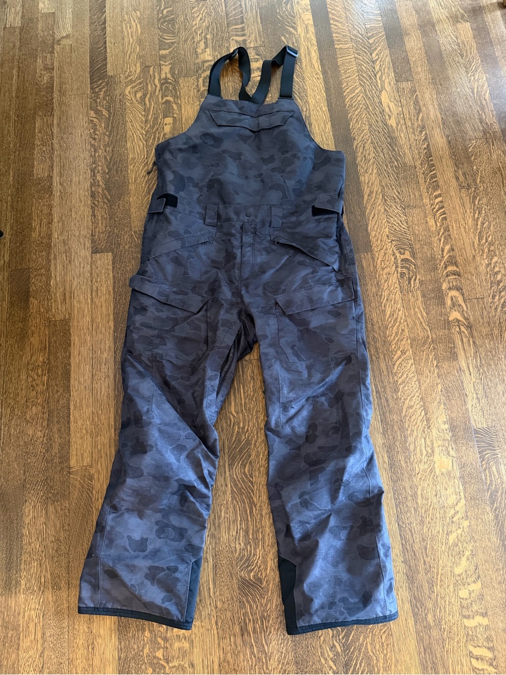 The North Face Freedom Bib Men’s XXL Tonal Duck Camo Waterproof Ski Snow